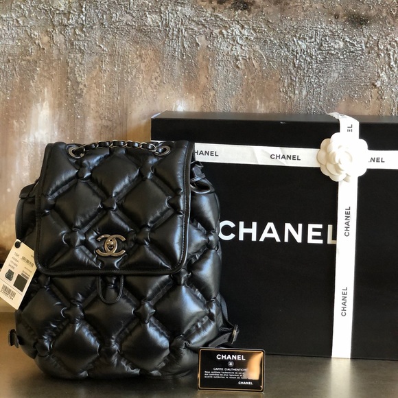 CHANEL BACKPACK - Picture 1 of 8